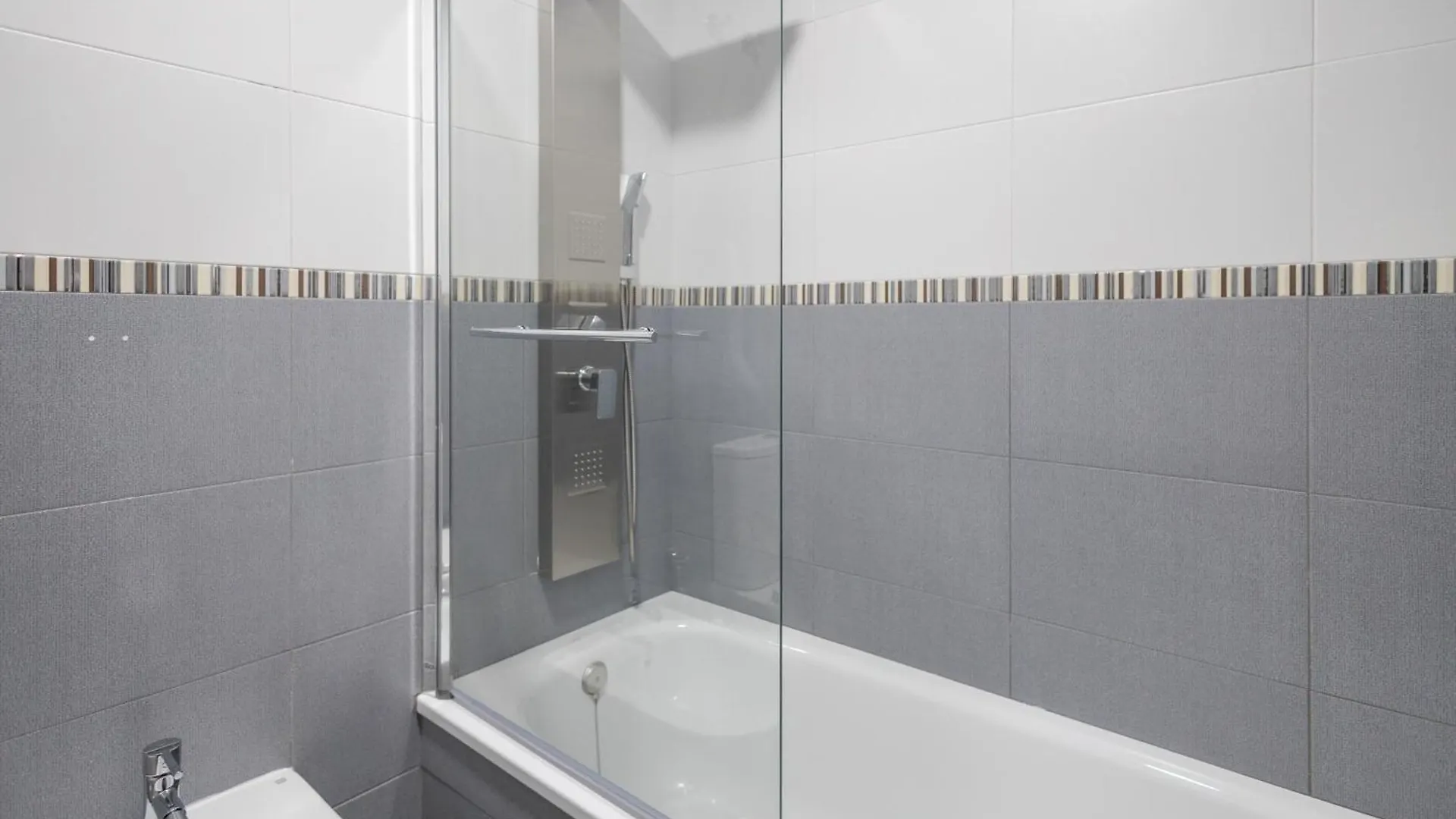Luxury Workfriendly Far Ocean Views Home Vecindario  0*, Vecindario (Gran Canaria)