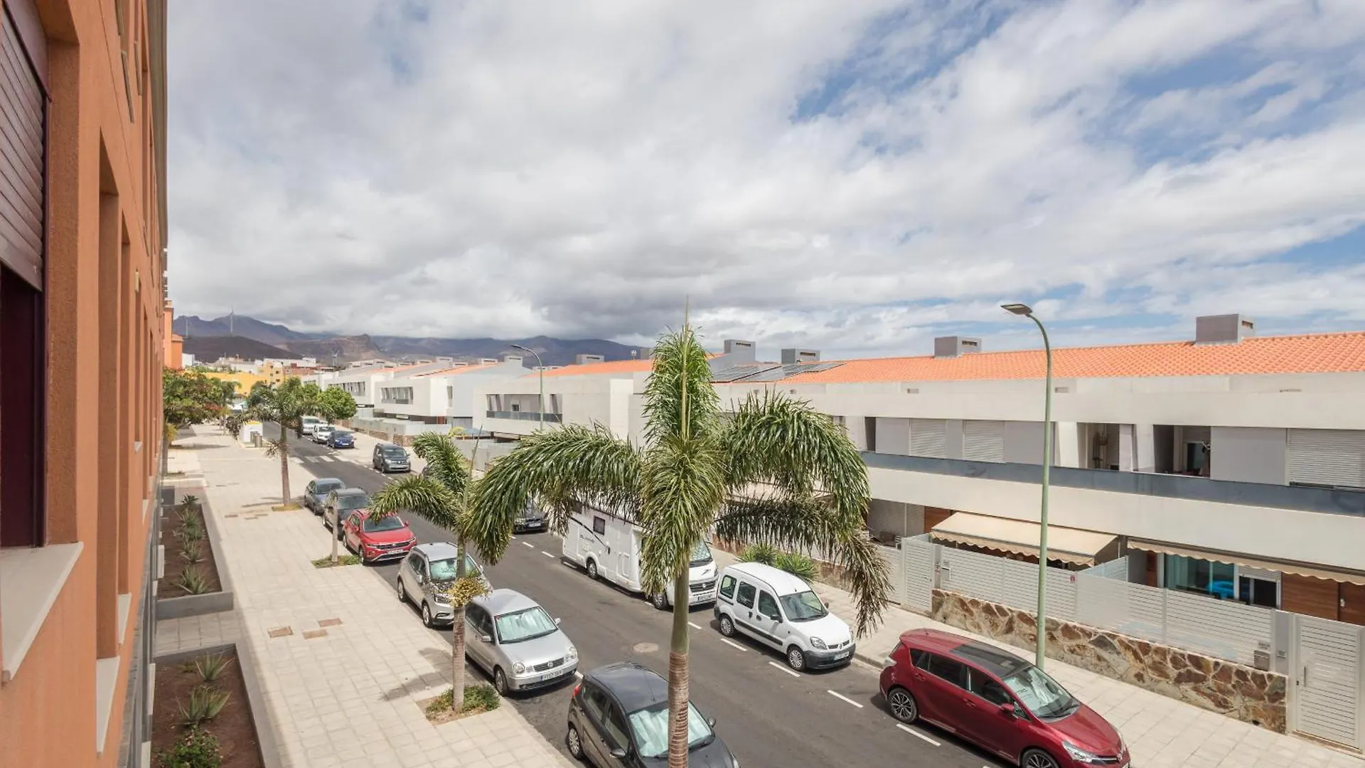 Luxury Workfriendly Far Ocean Views Home Vecindario  0*, Vecindario (Gran Canaria)